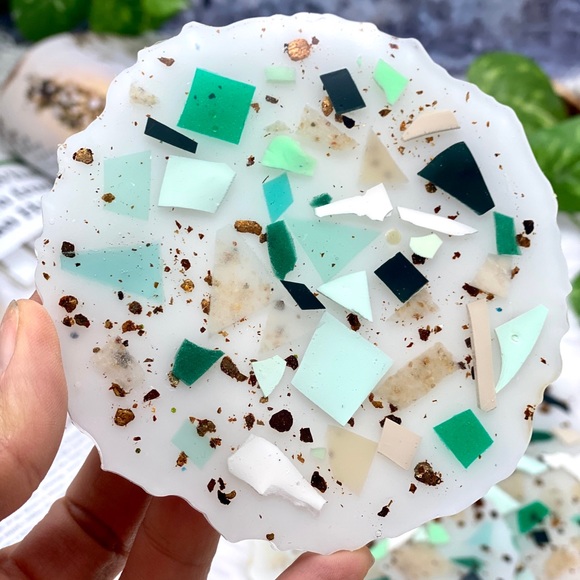 Handcrafted Epoxy Resin Terrazzo Coasters Green white - Picture 4 of 5
